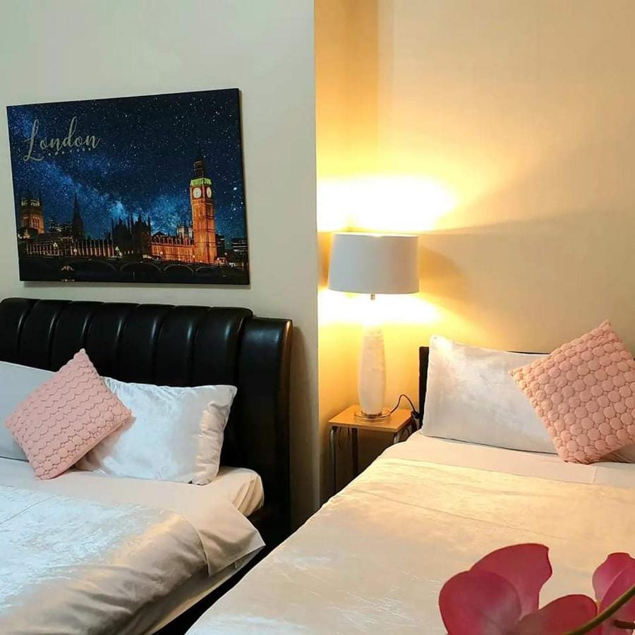 Gabriel Guesthouse Rhyl Bagian luar foto