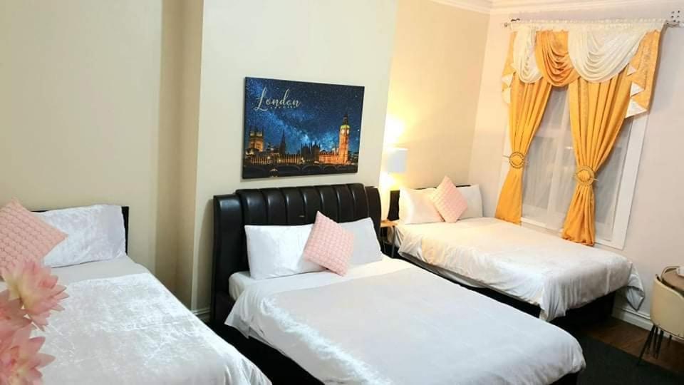 Gabriel Guesthouse Rhyl Bagian luar foto
