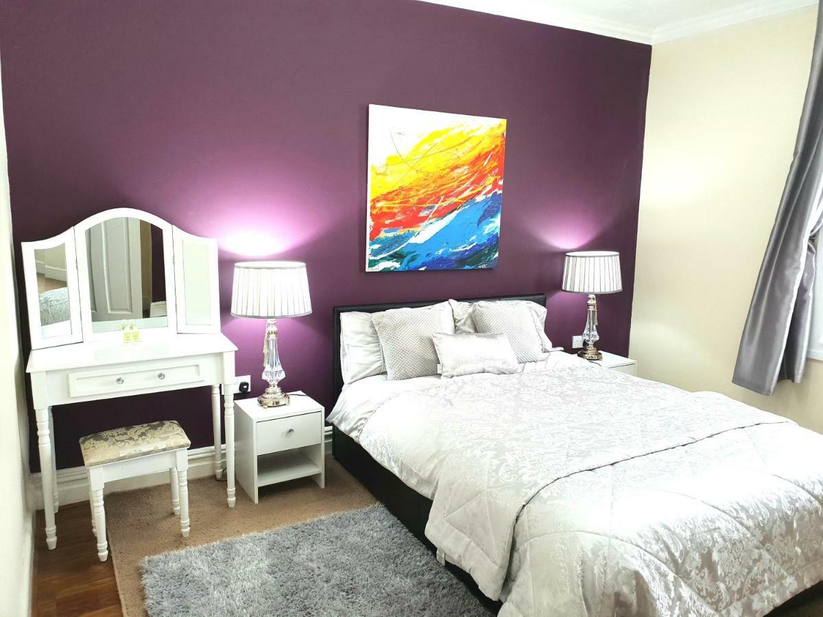 Gabriel Guesthouse Rhyl Bagian luar foto